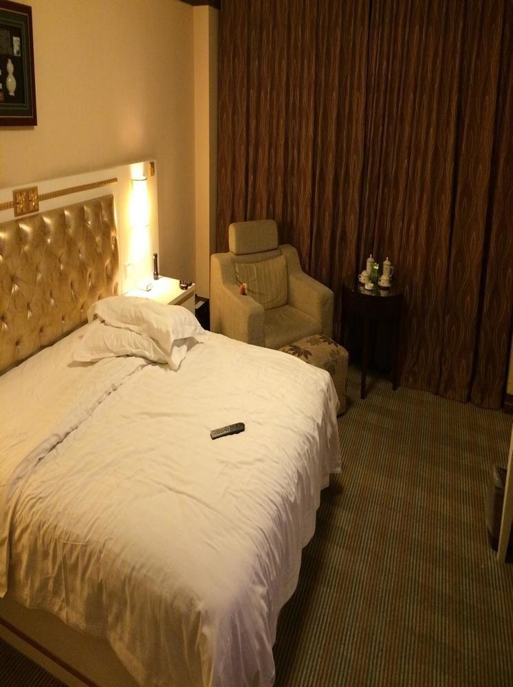 Yantai Asia Hotel Eksteriør bilde