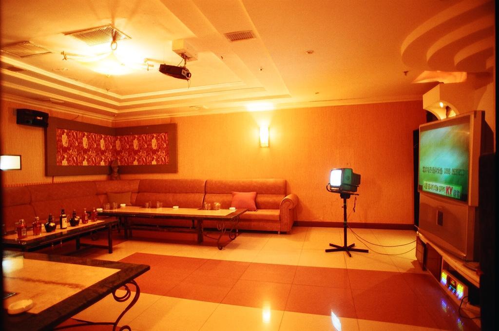 Yantai Asia Hotel Eksteriør bilde
